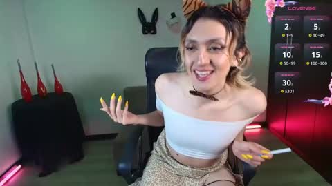 Axel Xoxo online show from 10/18/25, 02:25