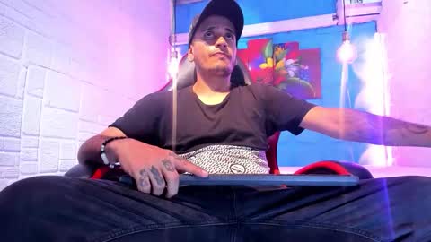 Axell Cross2 online show from 02/20/26, 02:30