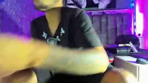 Axell Cross2 online show from 06/11/26, 02:33