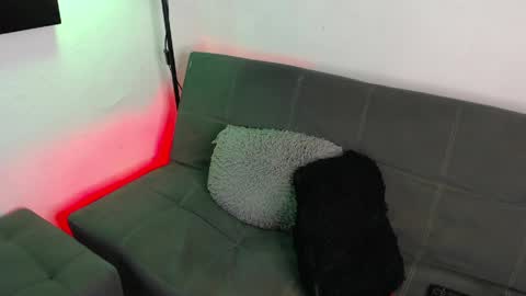 Snapshot of axell_dior chatting on 05/08/26, 02:17 axell online show from 05/08/26, 02:17