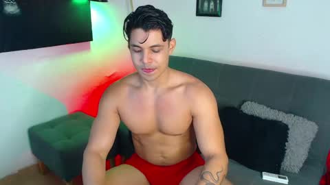 Snapshot of axell_dior chatting on 05/29/26, 01:09 axell online show from 05/29/26, 01:09