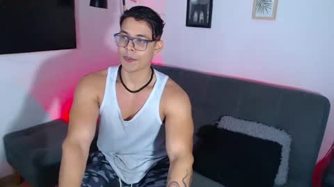 Snapshot of axell_dior chatting on 07/25/26, 02:09 axell online show from 07/25/26, 02:09