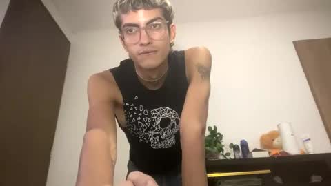 Axel  online show from 01/06/25, 05:41