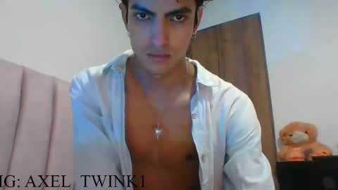 Axel  online show from 11/09/25, 09:46