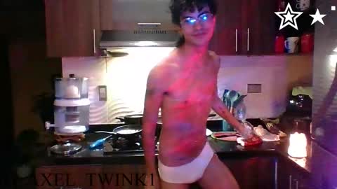 Axel  online show from 03/04/26, 12:49