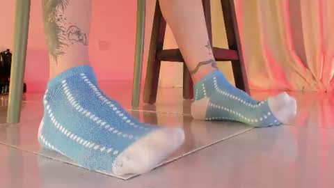 Snapshot of axellcollins chatting on 07/03/26, 07:09 im your little femboy ALEX online show from 07/03/26, 07:09