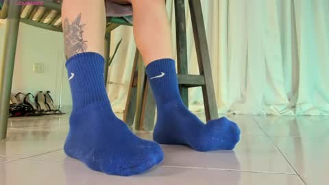 Snapshot of axellcollins chatting on 07/31/26, 08:30 im your little femboy ALEX online show from 07/31/26, 08:30
