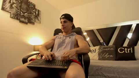 Snapshot of axelmartinezz chatting on 04/23/26, 09:39 axelmartinezz online show from 04/23/26, 09:39