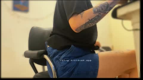 Snapshot of axelpadilla98 chatting on 10/22/25, 10:48 deliciosodemente online show from 10/22/25, 10:48