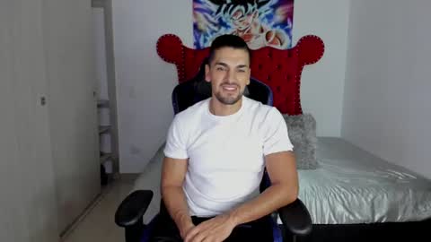 Snapshot of axelwinters_ chatting on 06/18/26, 11:47 Axel online show from 06/18/26, 11:47