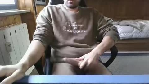 Axel online show from 10/01/25, 06:52