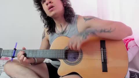 Snapshot of axl_kush_ chatting on 04/29/26, 05:30 Axel Kush online show from 04/29/26, 05:30