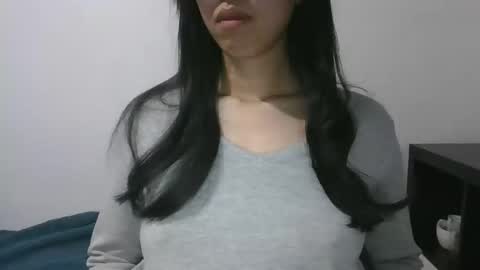 axue online show from 02/28/25, 10:17