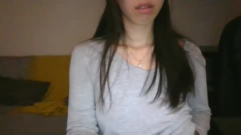axue online show from 04/30/26, 08:48