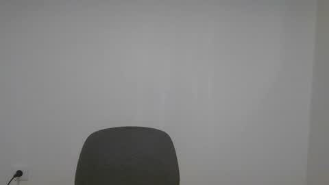 Snapshot of axuepetitt chatting on 07/15/26, 09:31 axue online show from 07/15/26, 09:31