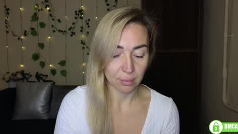 Jully online show from 11/14/25, 06:45