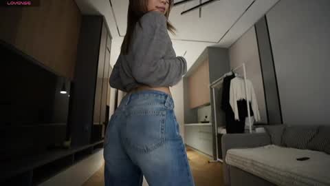 Snapshot of aya__hitakayama chatting on 05/17/26, 02:24 Aya online show from 05/17/26, 02:24
