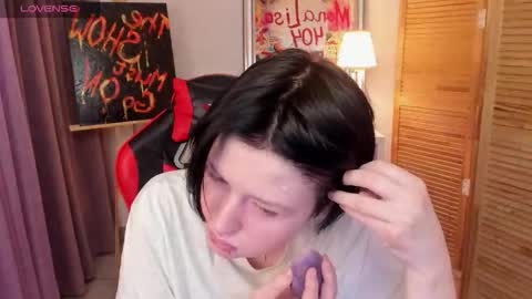 ayaks online show from 11/05/25, 08:14