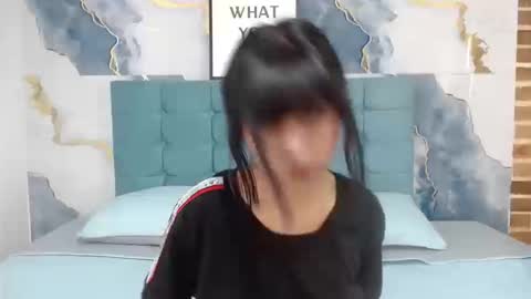 Snapshot of ayamefox chatting on 10/08/25, 01:42 Ayame online show from 10/08/25, 01:42