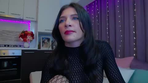 Snapshot of ayannajoyy chatting on 10/13/25, 09:15 Ayanna online show from 10/13/25, 09:15