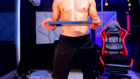 Ayden Miller online show from 02/18/25, 04:16