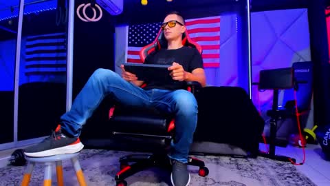 Ayden Miller online show from 09/30/25, 02:33