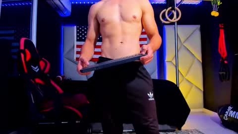 Ayden Miller online show from 01/14/26, 01:55