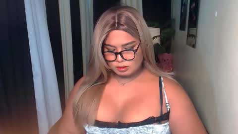 AYESHA online show from 12/18/25, 04:13