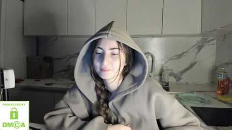 Ayesha online show from 01/08/26, 04:31