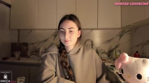 Ayesha online show from 01/12/26, 08:36