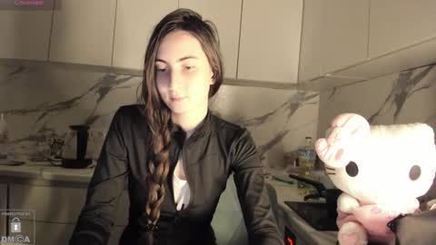 Ayesha online show from 02/05/26, 05:39