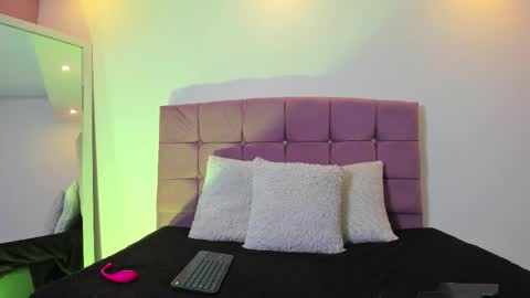 ayira_caramel online show from 03/05/26, 12:12