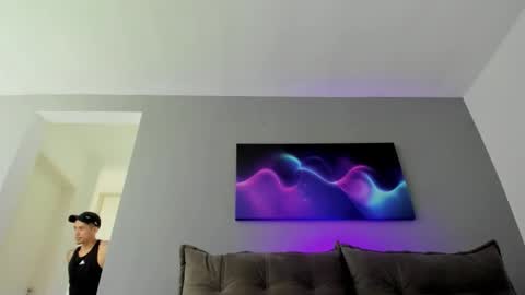 Andr  online show from 10/21/25, 02:29