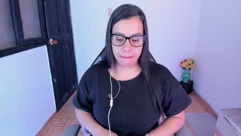 SandyMODELINDEPENDIENT online show from 02/02/25, 01:02