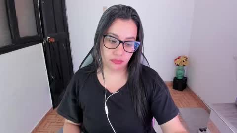 SandyMODELINDEPENDIENT online show from 02/02/25, 07:09