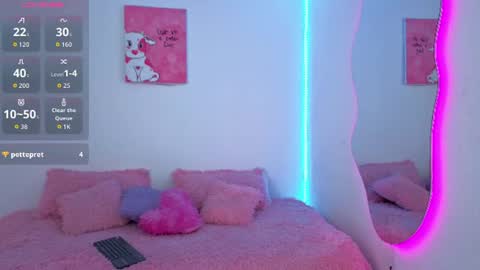 A L A N I I online show from 06/15/26, 08:55
