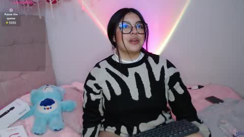 Ayleen online show from 10/25/25, 05:04
