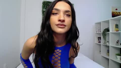 Snapshot of aylin_ross chatting on 01/15/25, 07:05 Aylin Ross online show from 01/15/25, 07:05