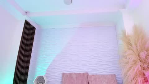 Snapshot of aylinlove_ chatting on 06/18/26, 11:47 aylinlove_ online show from 06/18/26, 11:47