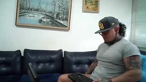 Snapshot of ayrton_naffah2 chatting on 09/25/25, 08:12 Ayrton naffah2 online show from 09/25/25, 08:12