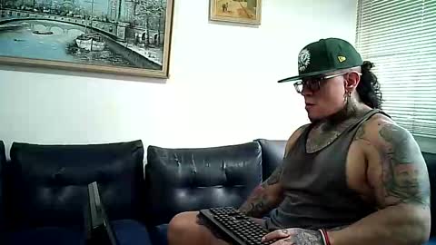 Snapshot of ayrton_naffah2 chatting on 05/28/26, 07:55 Ayrton naffah2 online show from 05/28/26, 07:55