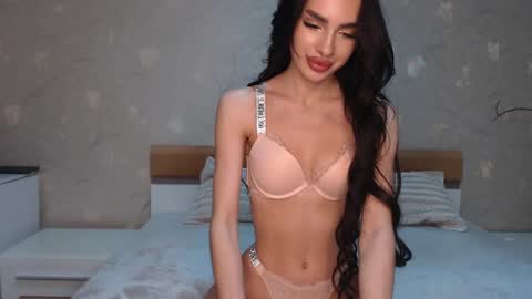 ViktoranMary online show from 12/01/24, 05:13