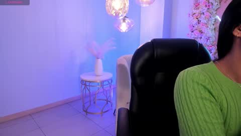 Snapshot of ayshelbrown chatting on 10/09/25, 03:37 Ayshel online show from 10/09/25, 03:37
