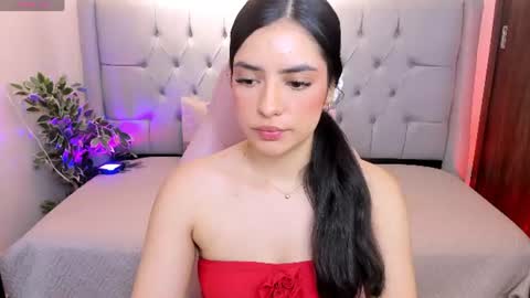 Snapshot of az_aliiz chatting on 06/11/26, 12:32 Aliiz online show from 06/11/26, 12:32