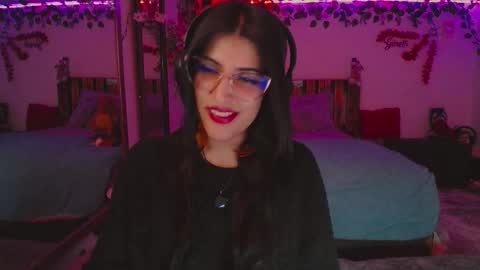 Snapshot of azaharnoor chatting on 11/16/25, 09:53 Azahar online show from 11/16/25, 09:53