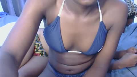 Azalea online show from 11/01/25, 06:59