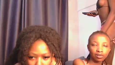 Azalea online show from 03/25/26, 04:51