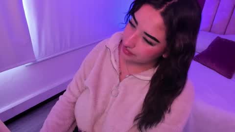 azaleaa__ online show from 03/03/26, 07:20