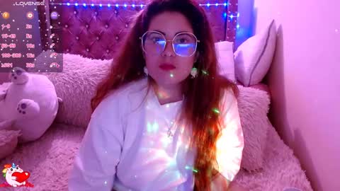Snapshot of azamy_12 chatting on 01/01/25, 07:32 Amanda online show from 01/01/25, 07:32