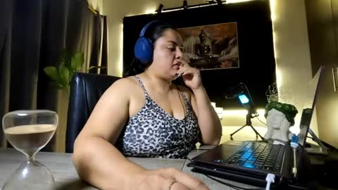 Goddess Azara online show from 06/05/26, 04:13